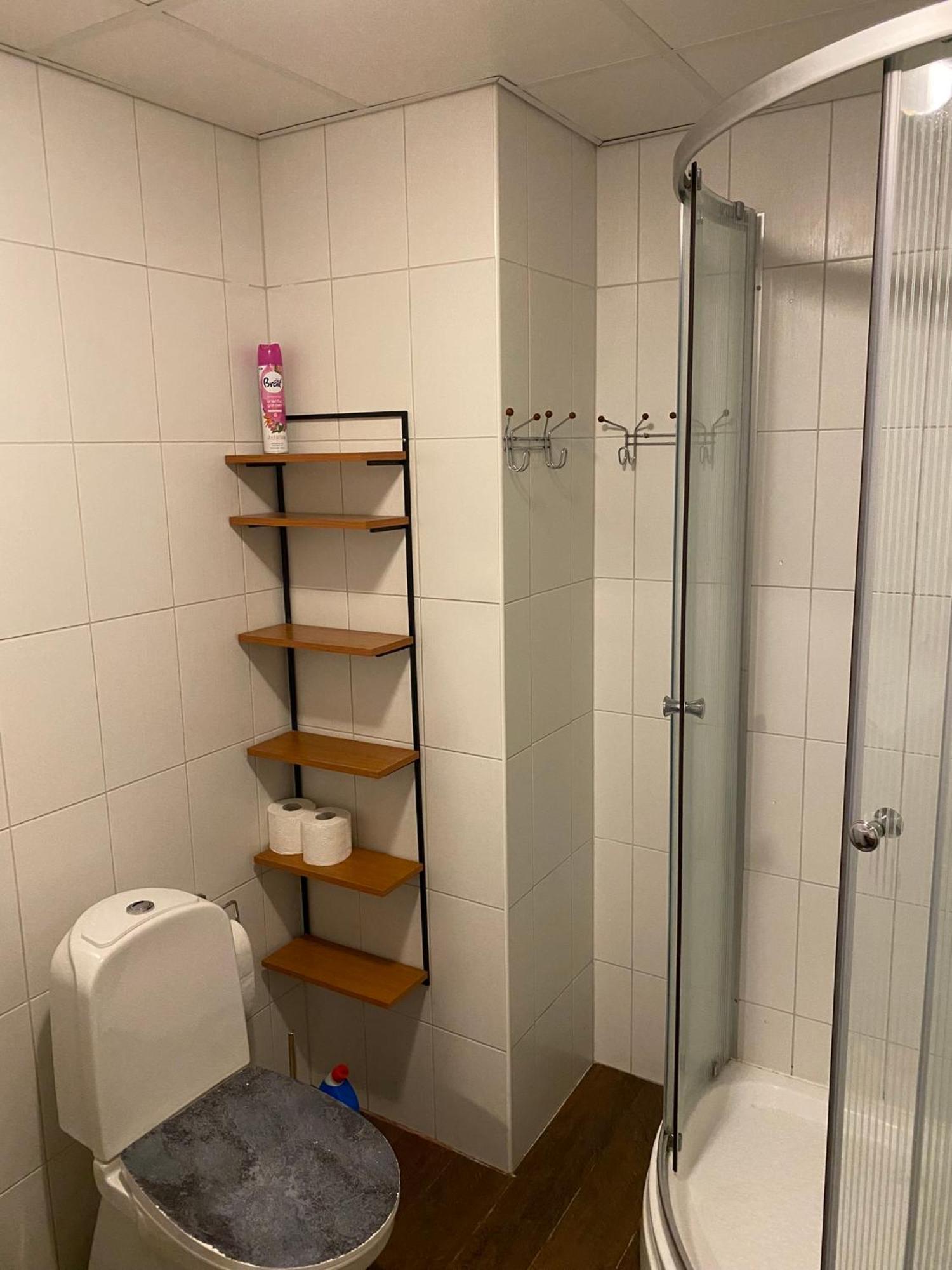 Huoneisto Cozy 2-bedroom Penthouse In The Heart Of