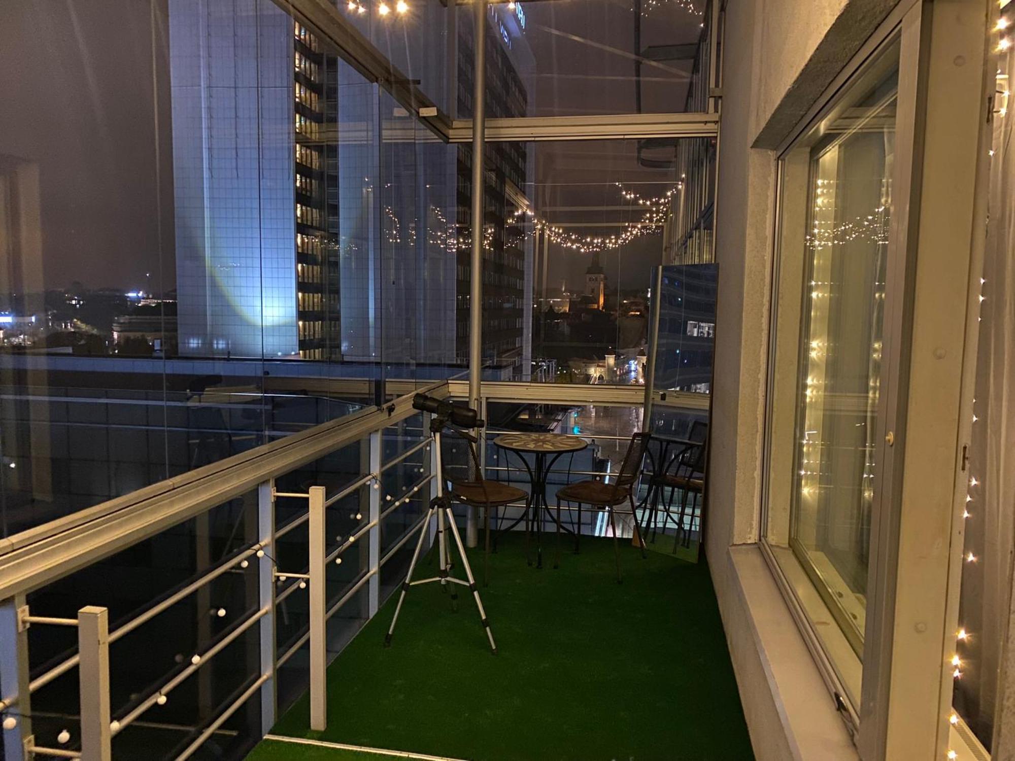 Апартаменты Cozy 2-bedroom Penthouse In The Heart Of Таллин
