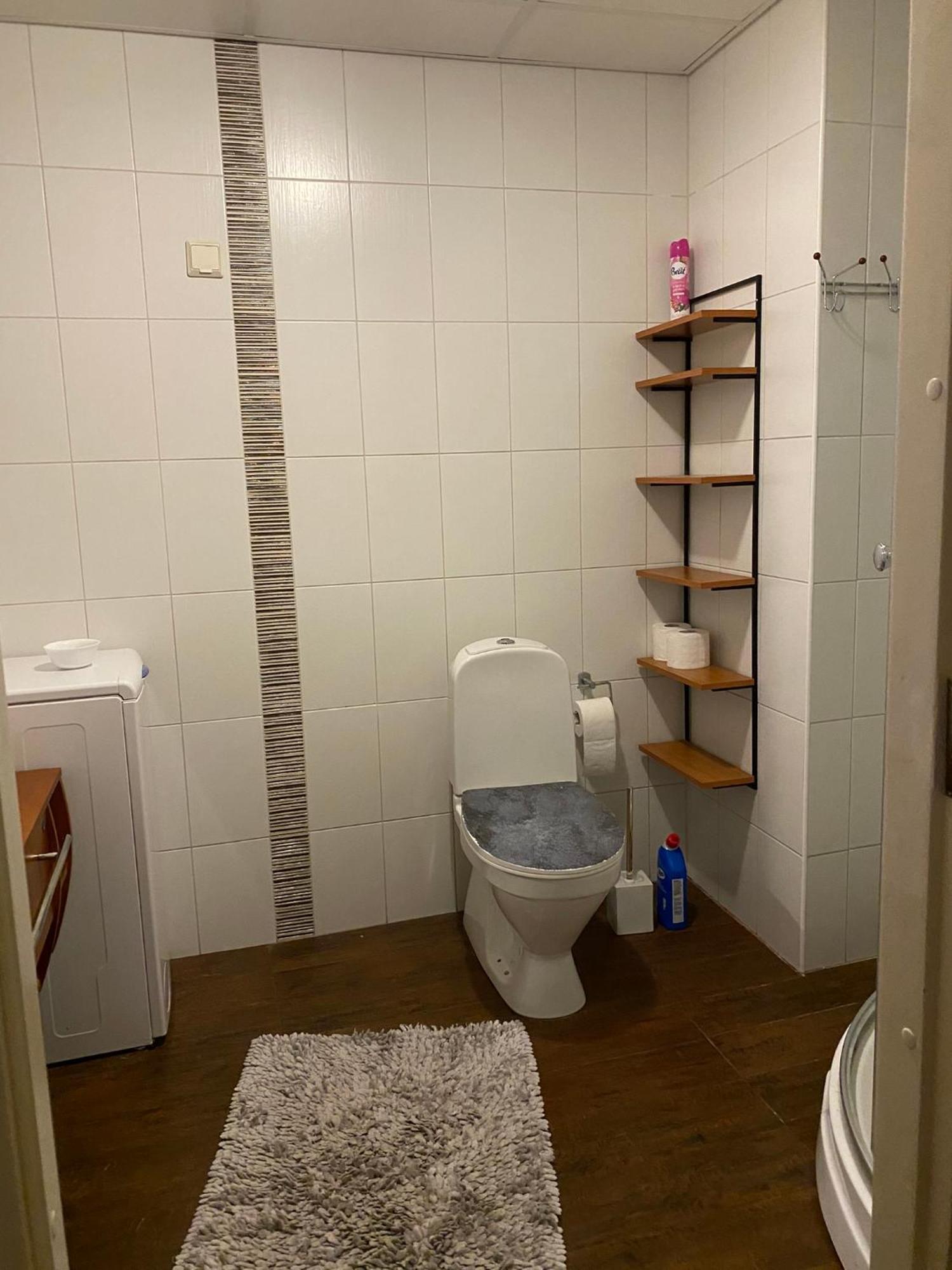 Huoneisto Cozy 2-bedroom Penthouse In The Heart Of